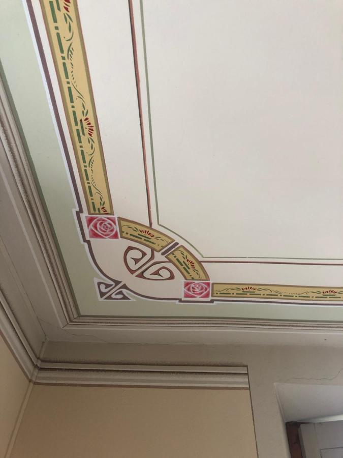 Villa Il Maiale Bianco Bed & Breakfast ซาน เฟเดเล อินเตลวี ภายนอก รูปภาพ