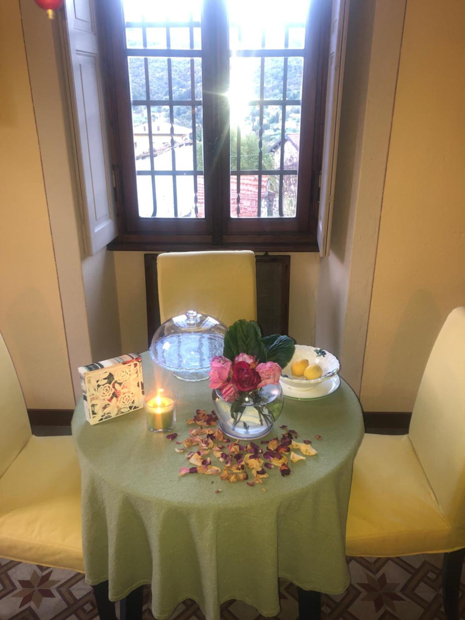Villa Il Maiale Bianco Bed & Breakfast ซาน เฟเดเล อินเตลวี ภายนอก รูปภาพ