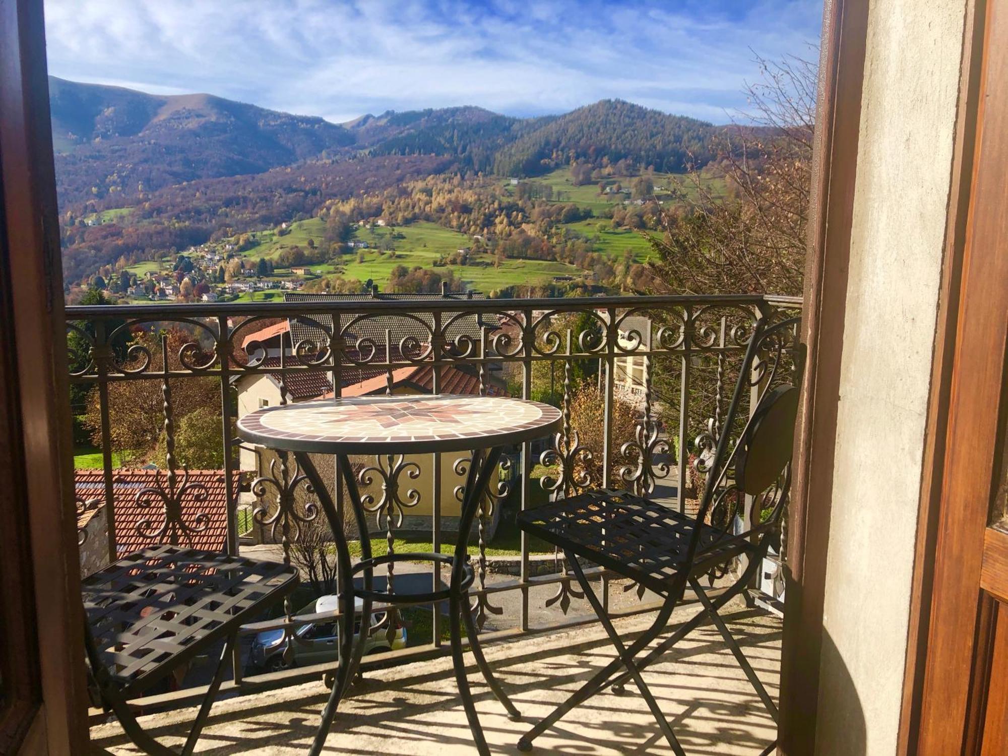 Villa Il Maiale Bianco Bed & Breakfast ซาน เฟเดเล อินเตลวี ภายนอก รูปภาพ